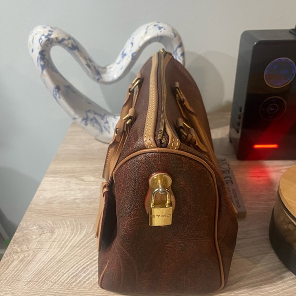 Etro Milano with lockpad Elegant Brown Leather Handbag - Picture 2 of 9